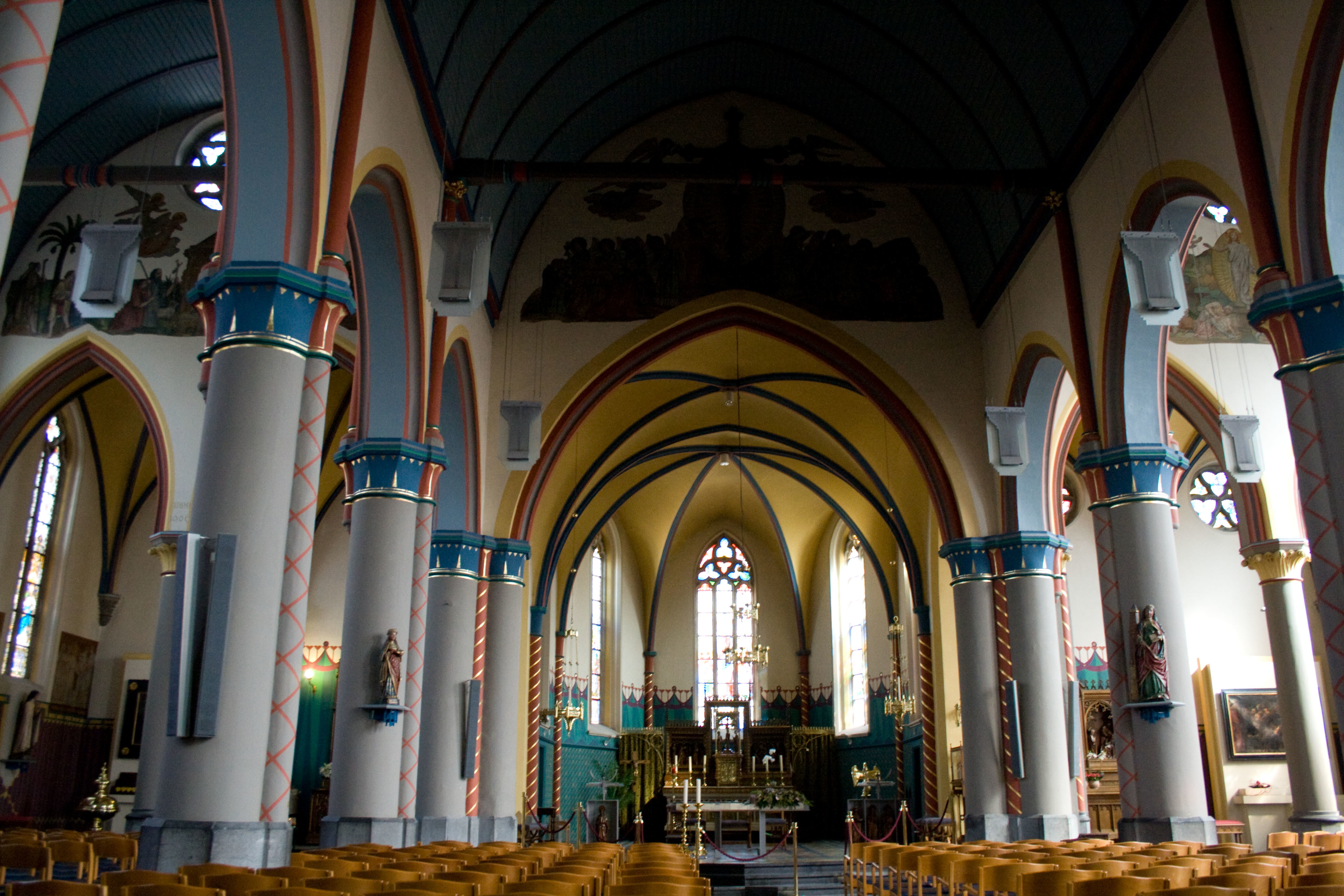 Interieur kerk Bilzen